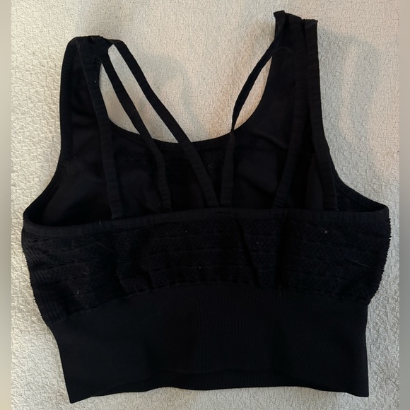 Gymshark Crop Top - Picture 2 of 2